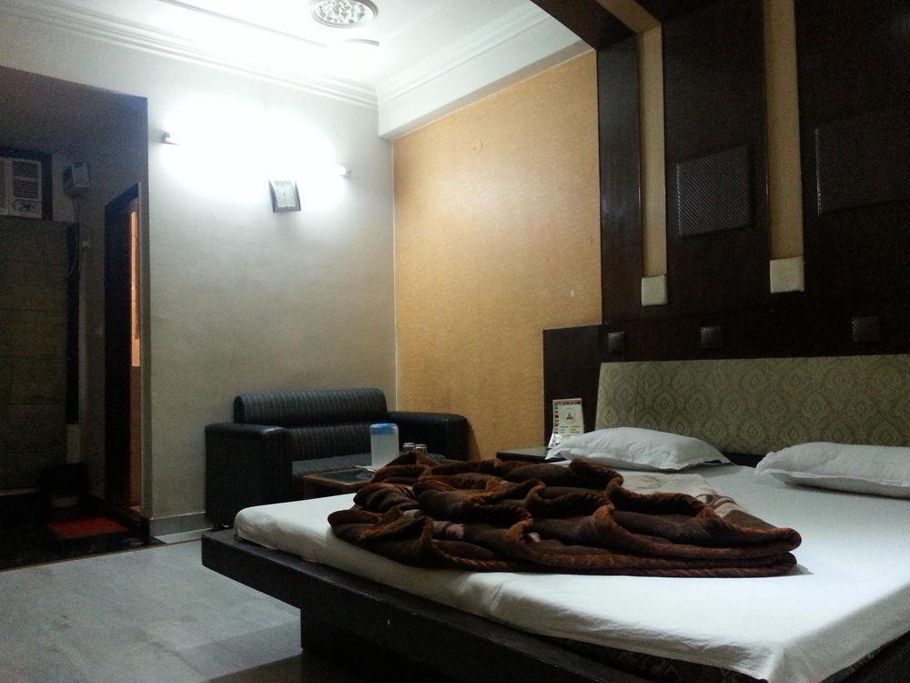 Hostel Hindustan- By Backpackers Heaven Neu-Delhi Exterior foto
