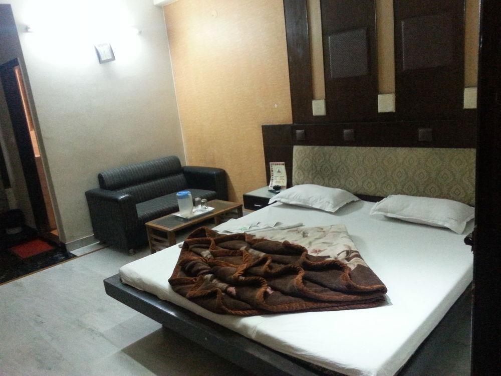 Hostel Hindustan- By Backpackers Heaven Neu-Delhi Exterior foto